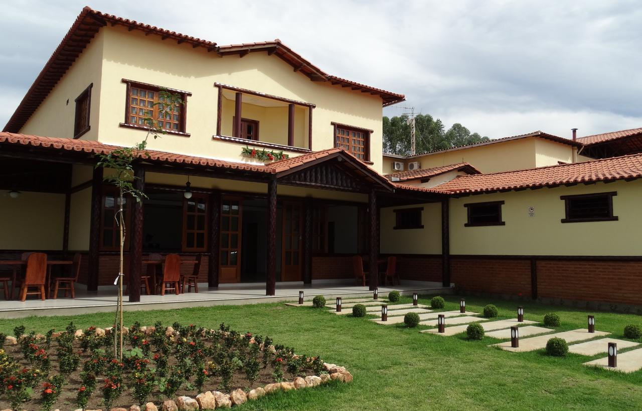 Hotel E Restaurante Sabor De Minas Salinas  Eksteriør billede