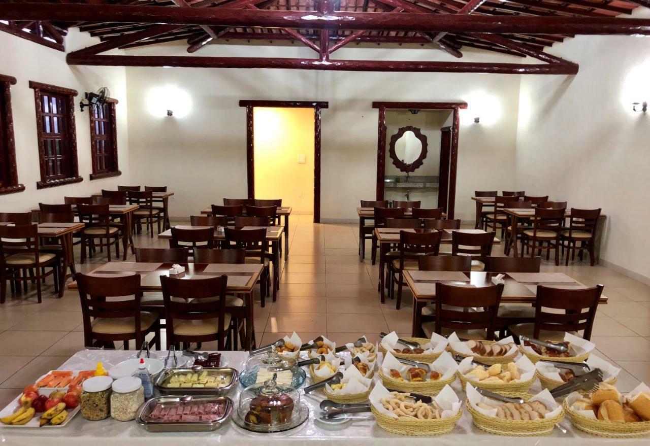 Hotel E Restaurante Sabor De Minas Salinas  Eksteriør billede